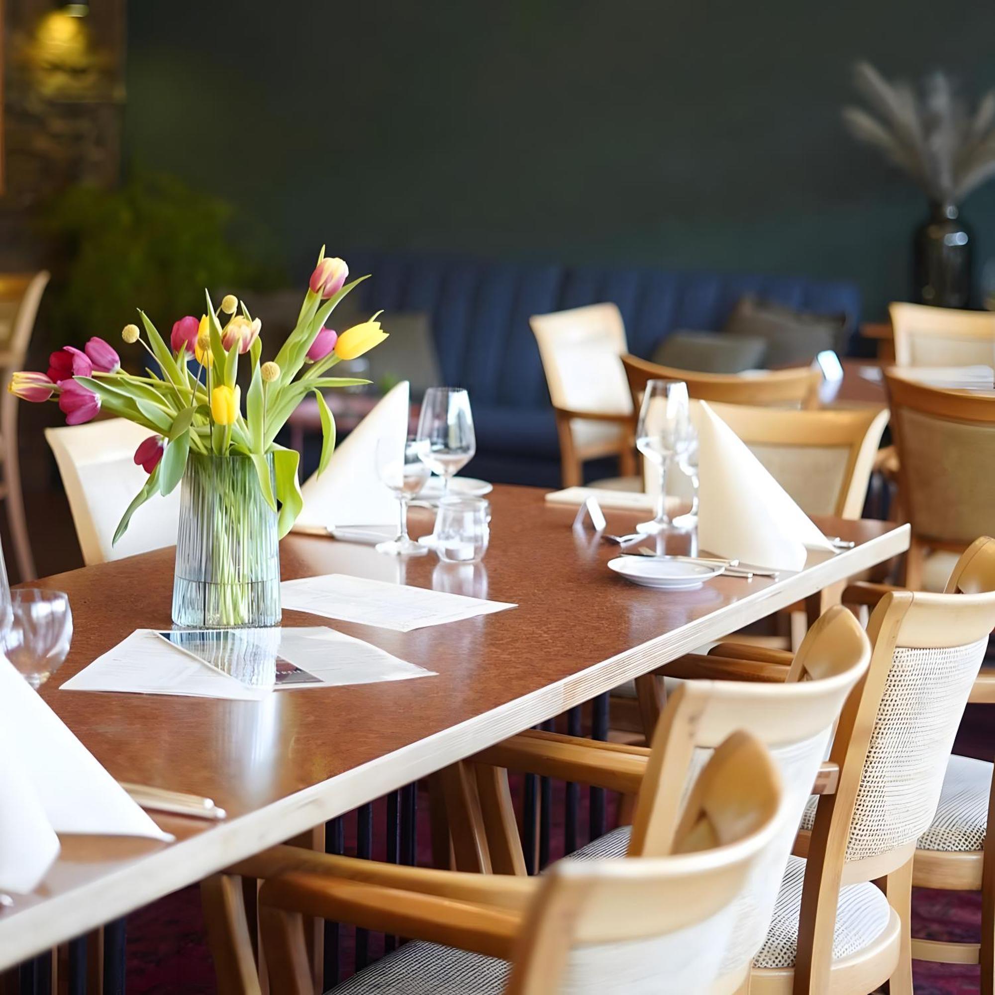 Vegan Hotel Und Restaurants Nicolay 1881 Цельтинген-Рахтиг Экстерьер фото